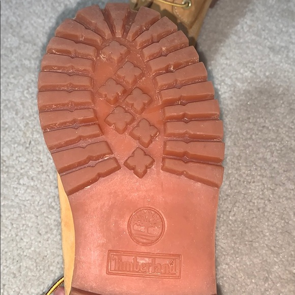 Boys Timberland Boots - Picture 4 of 4